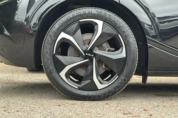 Used Kia EV6 2023 for sale - 76243457: Photo 8