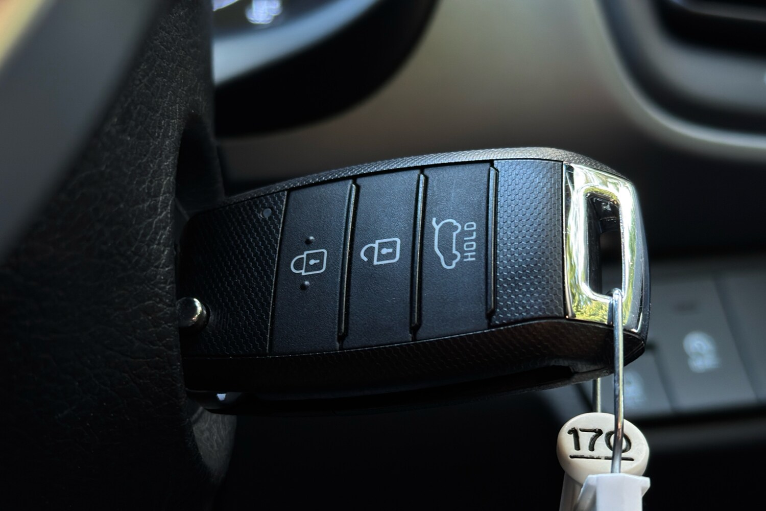 Used Kia Stonic 2024 for sale - 76156022: Photo 23