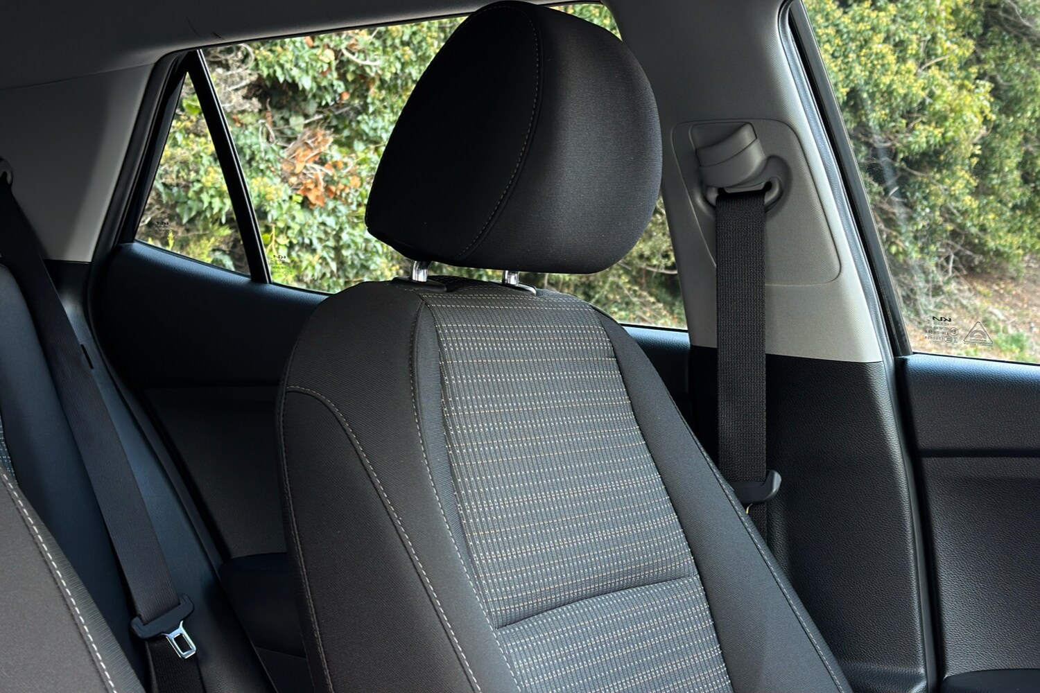 Used Kia Stonic 2024 for sale - 76156022: Photo 28