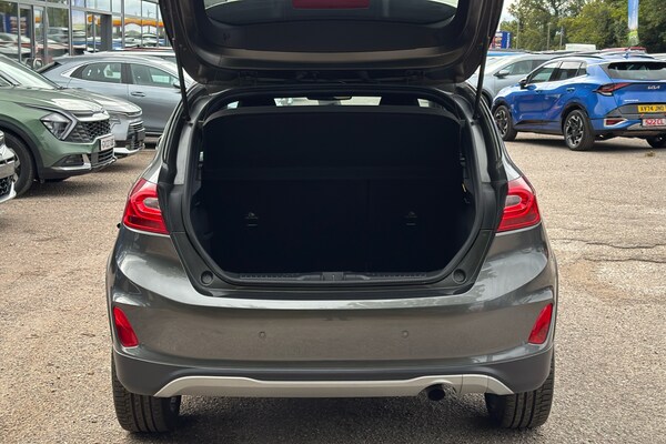 Used Ford Fiesta 2020 for sale - 75981077: Photo 19