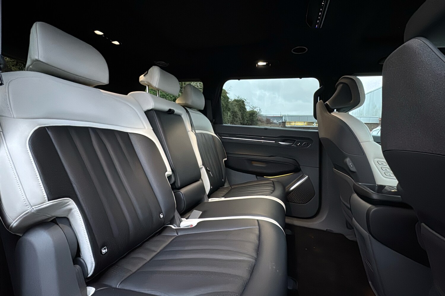 Used Kia EV9 2025 for sale - 77093673: Photo 12