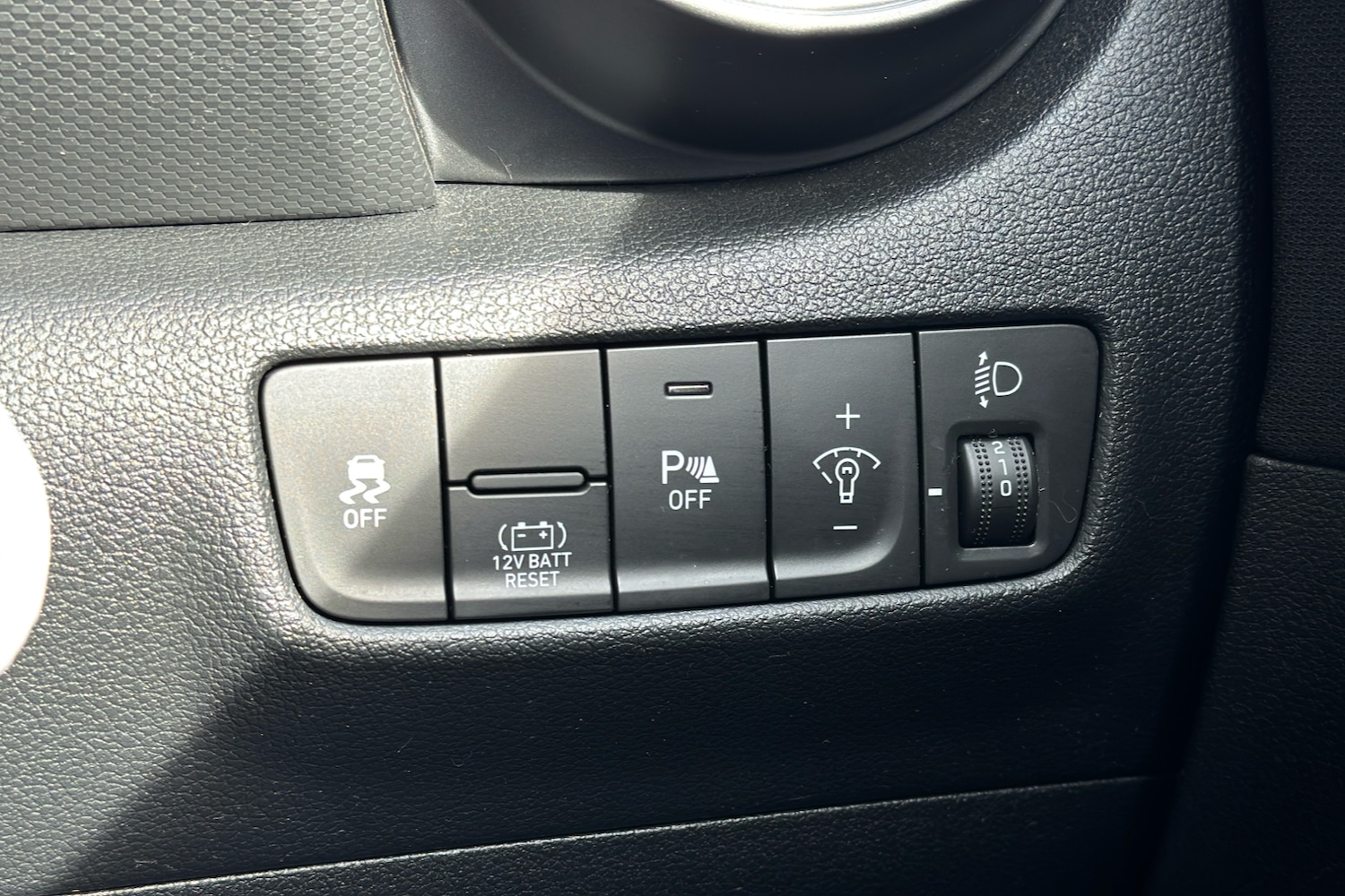 Used Hyundai KONA 2022 for sale - 77961329: Photo 27