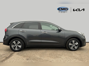 Used Kia Niro 2021 for sale - 77699107: Photo