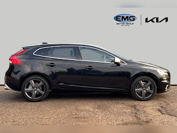 Used Volvo V40 2016 for sale - 77046034: Photo