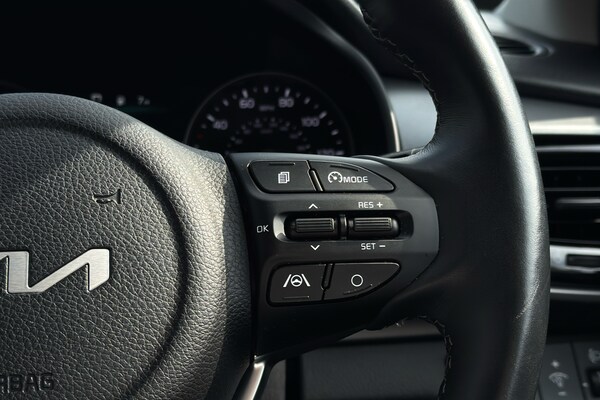 Used Kia Stonic 2023 for sale - 75517065: Photo 18