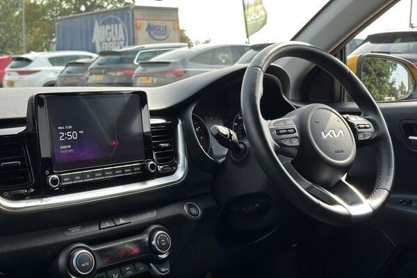 Used Kia Stonic 2023 for sale - 75517065: Photo 28
