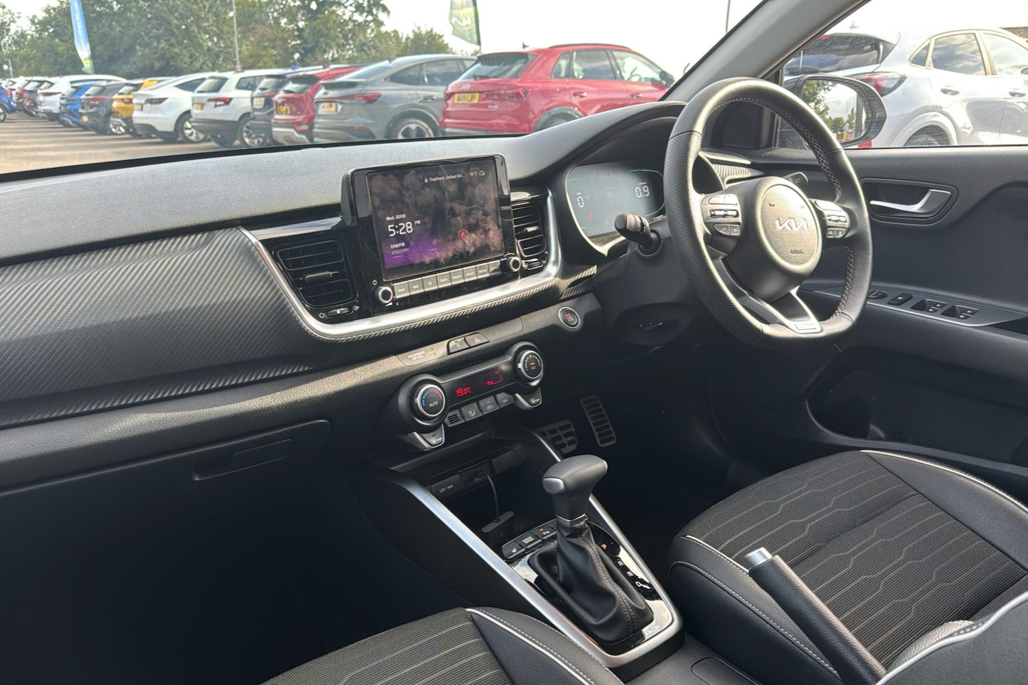 Used Kia Stonic 2025 for sale - 76718611: Photo 11