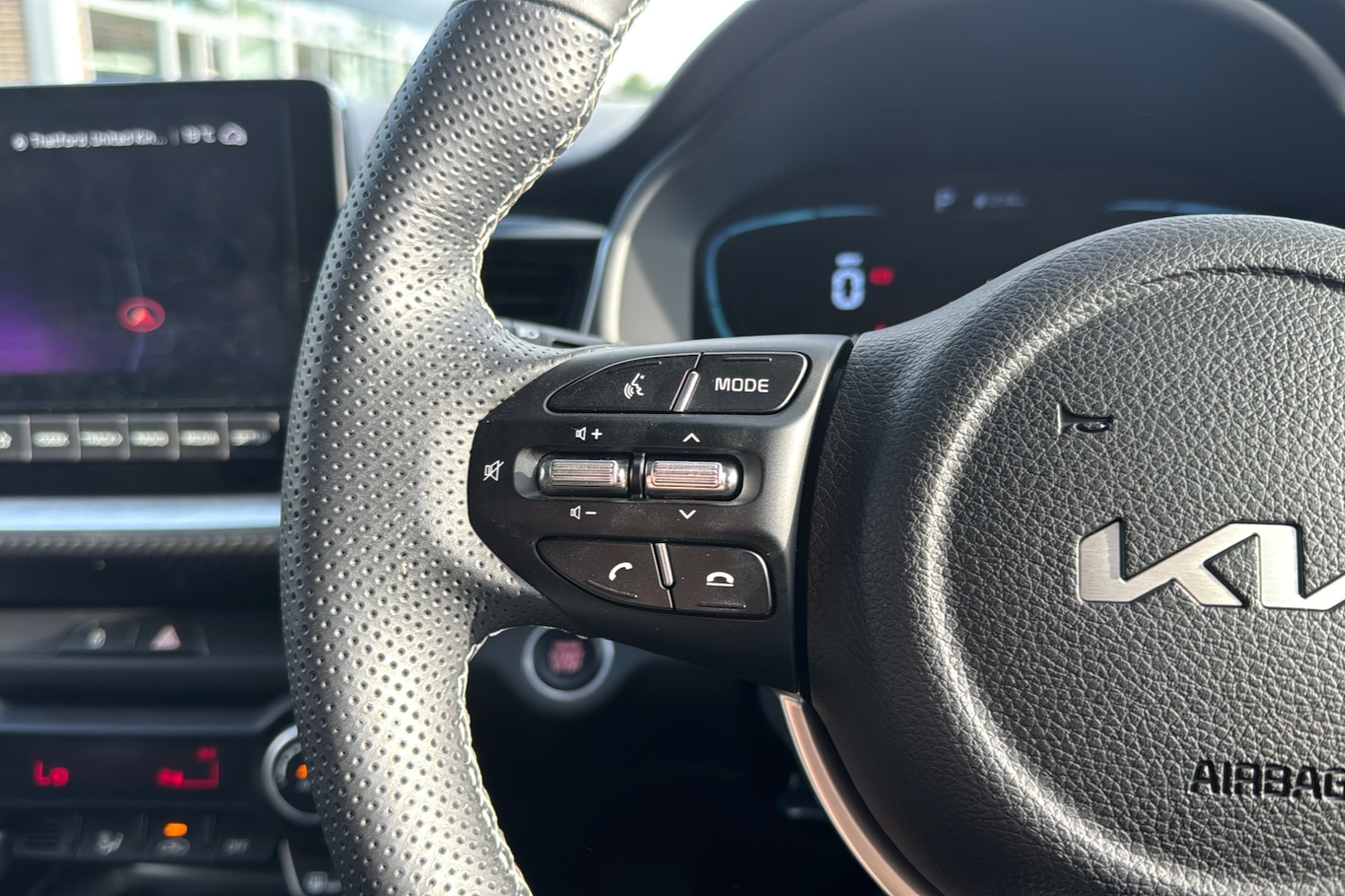 Used Kia Stonic 2025 for sale - 76718611: Photo 17