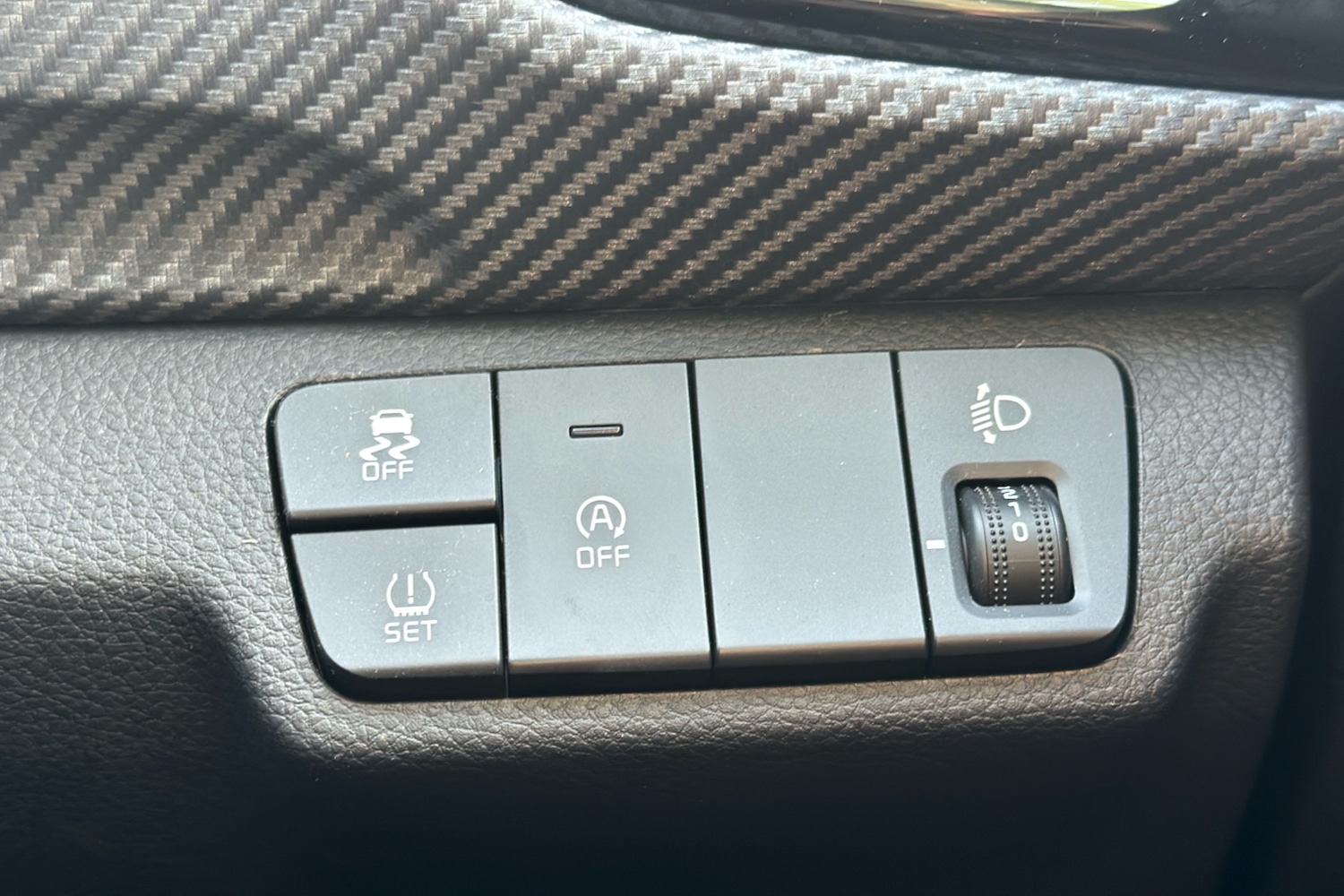 Used Kia Stonic 2025 for sale - 76718611: Photo 35