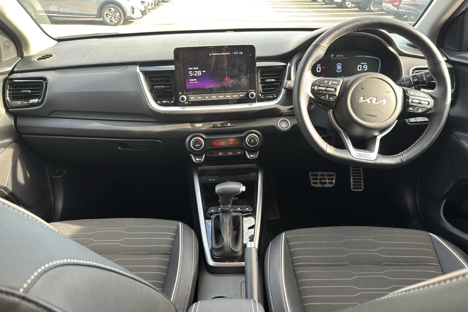 Used Kia Stonic 2025 for sale - 76718611: Photo 9