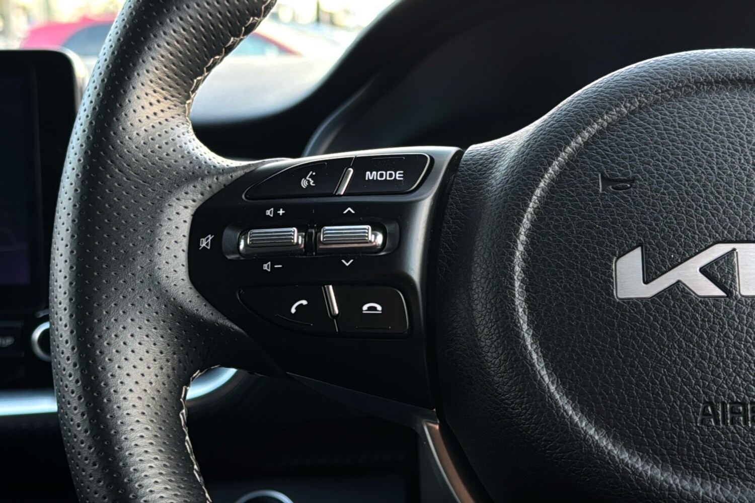 Used Kia Stonic 2024 for sale - 77196303: Photo 17