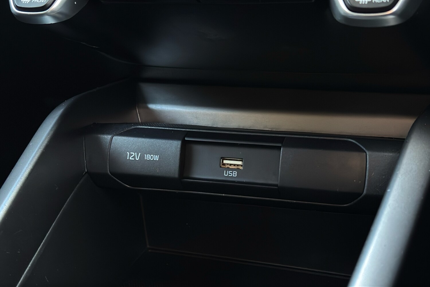 Used Kia Stonic 2024 for sale - 77196303: Photo 22