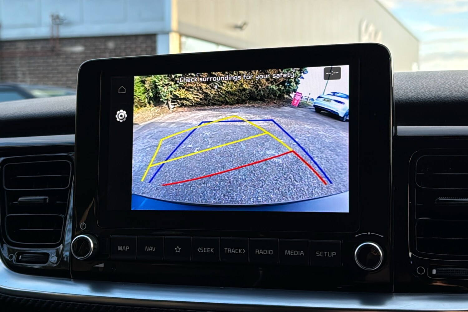 Used Kia Stonic 2024 for sale - 77196303: Photo 29