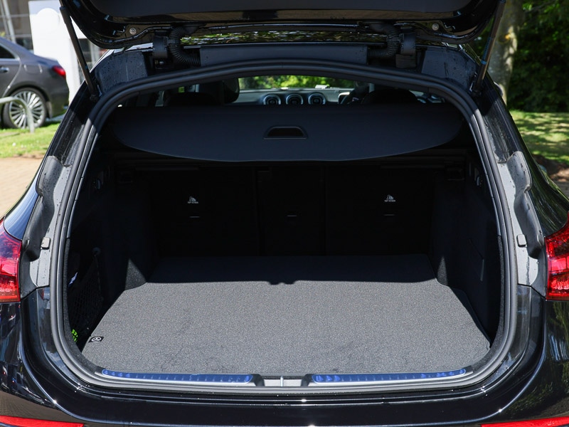 Used Mercedes-Benz C Class 2025 for sale - 76951887: Photo 8