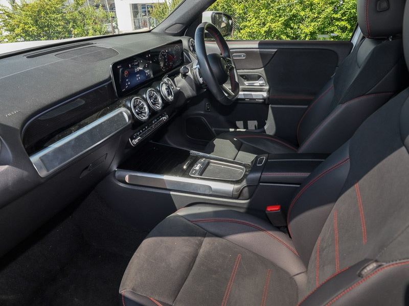 Used Mercedes-Benz GLB 2024 for sale - 77304110: Photo 5