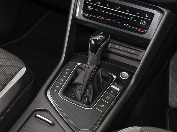 Used Volkswagen Tiguan 2021 for sale - 76269130: Photo 18