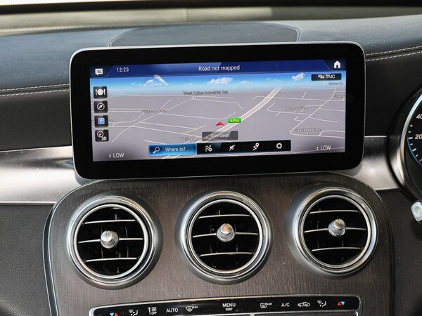 Used Mercedes-Benz GLC 2022 for sale - 76165823: Photo 9