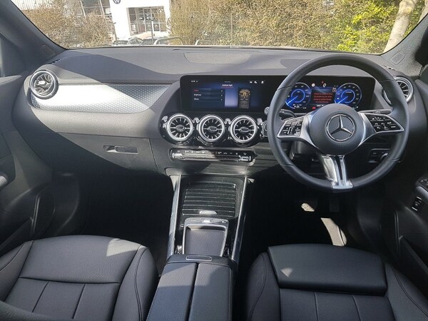 Used Mercedes-Benz EQA 2024 for sale - 74434828: Photo 2