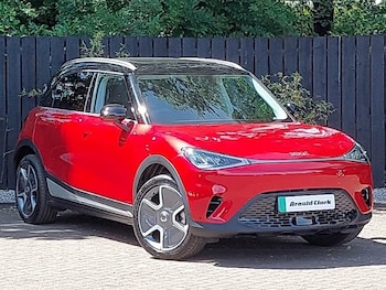 2025 - 200kW Pro + 66kWh 5dr Auto