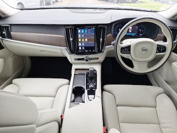 Used Volvo V90 2021 for sale - 75989708: Photo 2