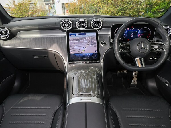 Used Mercedes-Benz GLC 2025 for sale - 76229957: Photo 2
