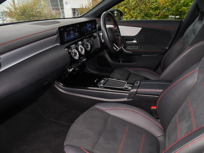 Used Mercedes-Benz CLA 2024 for sale - 76834463: Photo 5