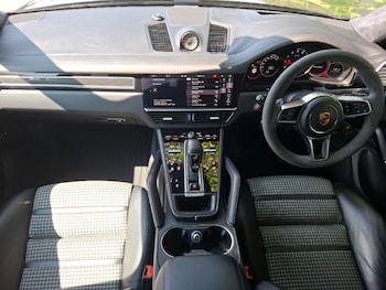 Used Porsche Cayenne 2019 for sale - 79306156: Photo
