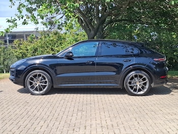 Used Porsche Cayenne 2019 for sale - 79306156: Photo