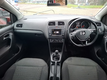 Used Volkswagen Polo 2016 for sale - 78327475: Photo