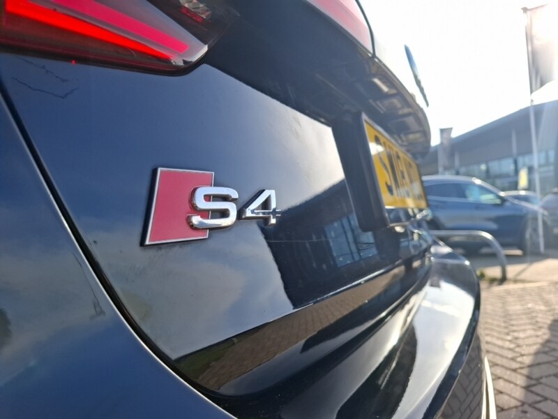 Used Audi A4 2018 for sale - 77932988: Photo 17