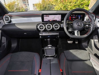 Used Mercedes-Benz CLA 2024 for sale - 76054112: Photo 2