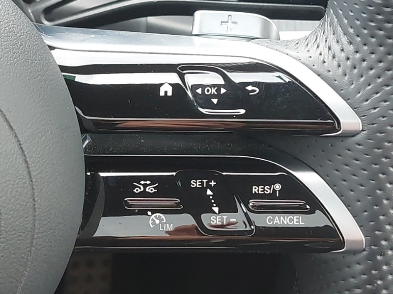 Used Mercedes-Benz GLC 2024 for sale - 77206088: Photo 17