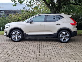 Used Volvo XC40 2025 for sale - 79618504: Photo