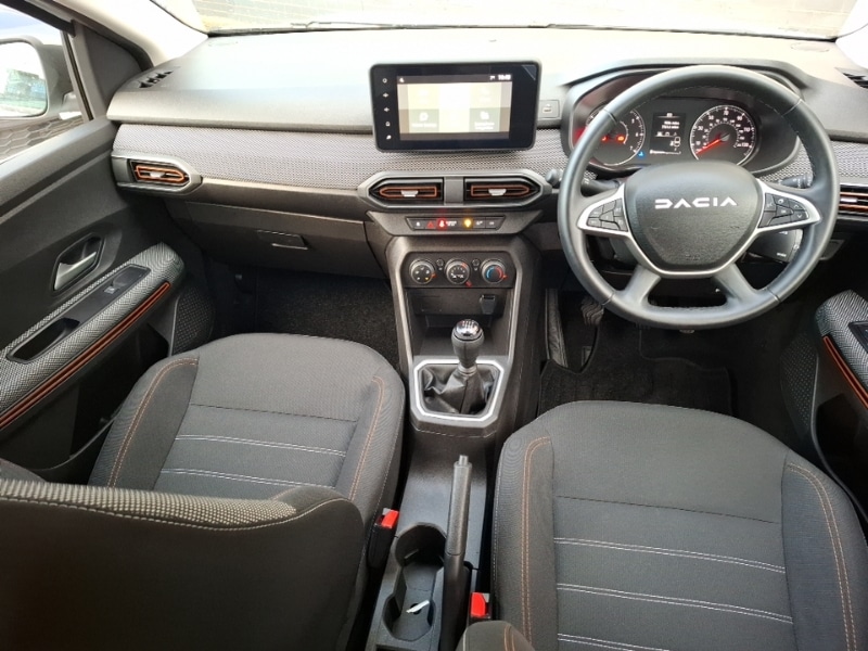 Used Dacia Sandero Stepway 2023 for sale - 76970563: Photo 2