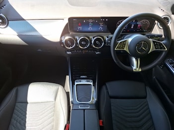 Used Mercedes-Benz GLA 2024 for sale - 79101257: Photo