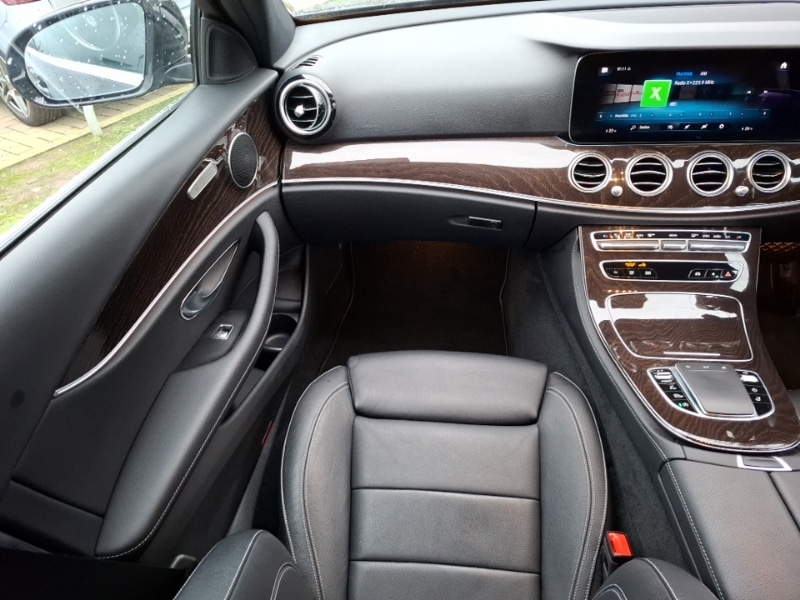 Used Mercedes-Benz E Class 2020 for sale - 77623487: Photo 2