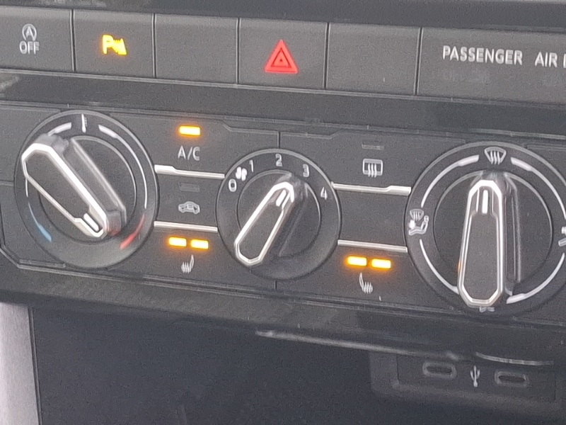 Used Volkswagen T-Cross 2022 for sale - 76589339: Photo 13