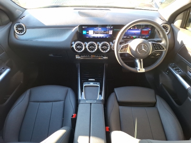 Used Mercedes-Benz EQA 2024 for sale - 76343459: Photo 2