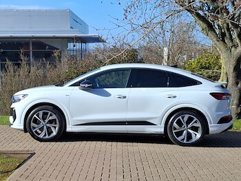 Used Audi Q4 e-tron 2022 for sale - 78230197: Photo