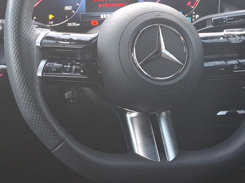 Used Mercedes-Benz GLC 2023 for sale - 77881547: Photo 11