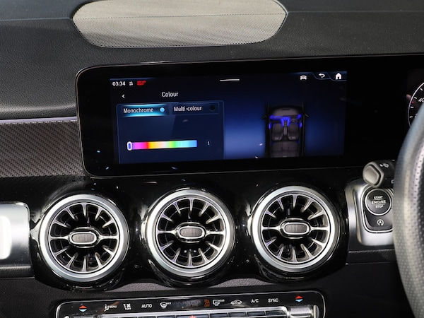 Used Mercedes-Benz GLB 2024 for sale - 76233450: Photo 18