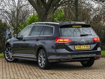 Used Volkswagen Passat 2017 for sale - 77325039: Photo