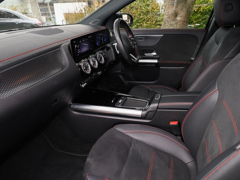 Used Mercedes-Benz EQA 2024 for sale - 76369643: Photo 5