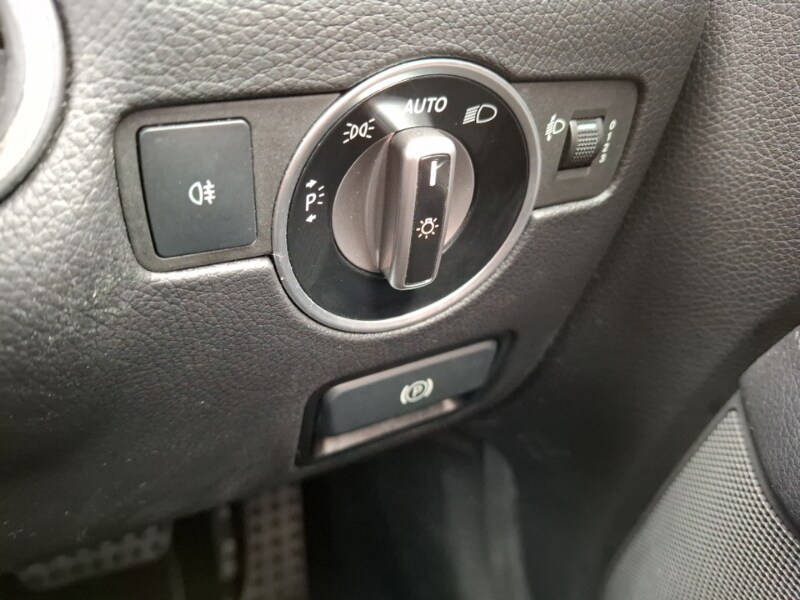 Used Mercedes-Benz SLC 2017 for sale - 77908283: Photo 17