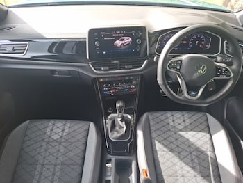 Used Volkswagen T-Roc 2023 for sale - 79425209: Photo