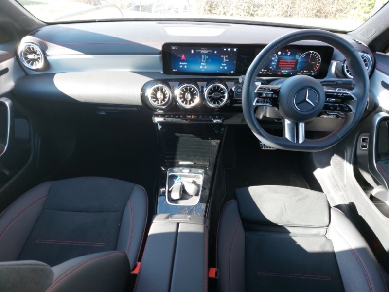 Used Mercedes-Benz CLA 2024 for sale - 76375297: Photo 2