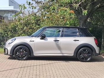Used MINI Hatch 2023 for sale - 75591641: Photo