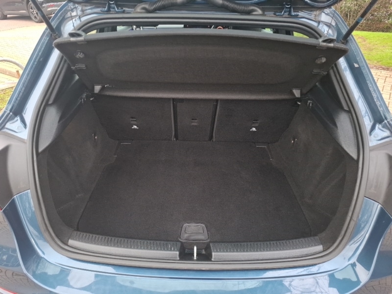 Used Mercedes-Benz A-Class 2019 for sale - 77657111: Photo 8