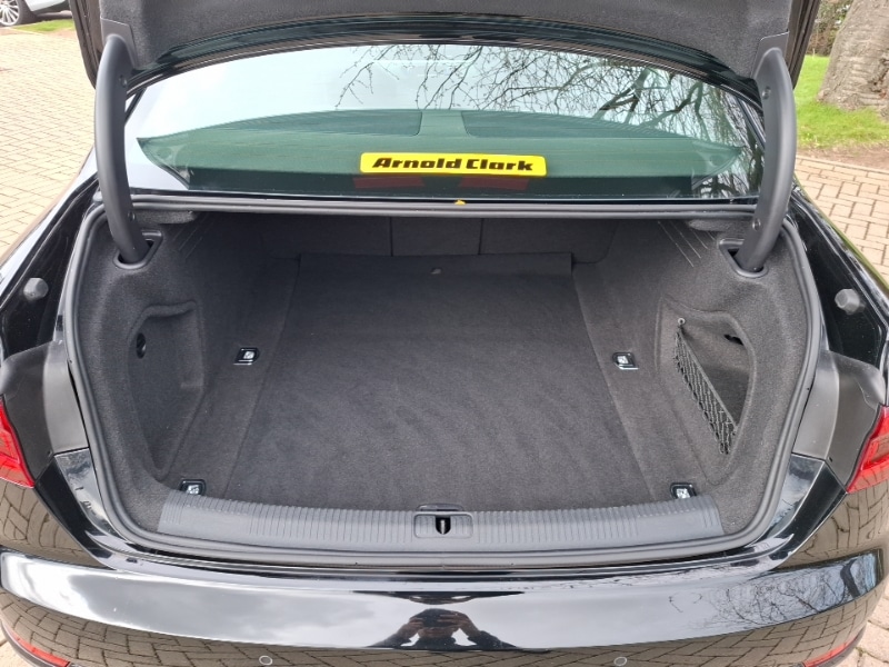 Used Audi A4 2018 for sale - 78032939: Photo 8