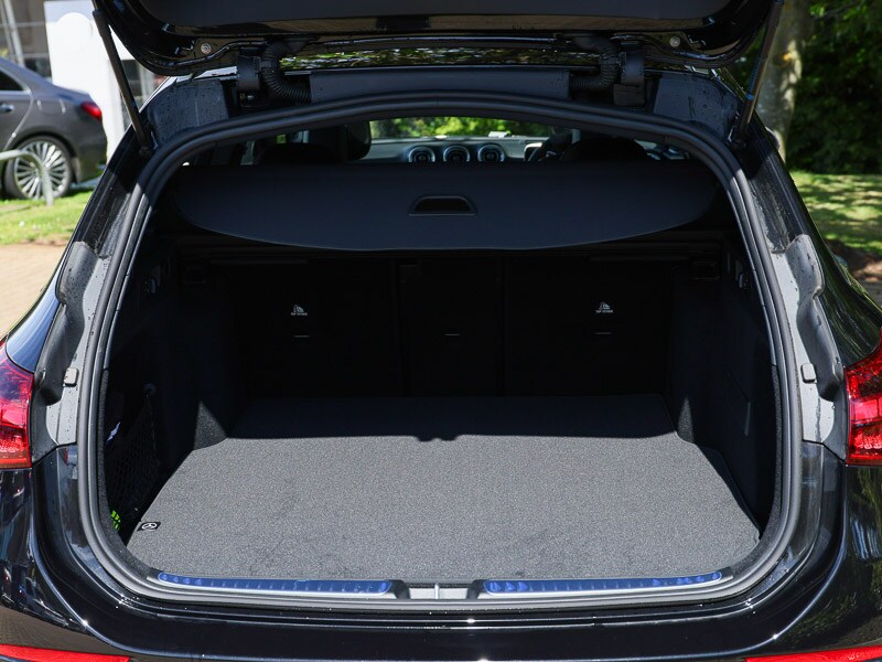 Used Mercedes-Benz C Class 2023 for sale - 76130062: Photo 8